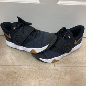 Nike KD basketball shoes